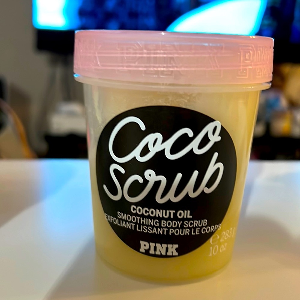NEW Victoria Secret PINK Coco Scrub Smoothing Body Scrub with Coconut Oil